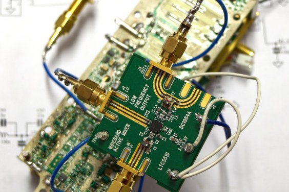 Electronic prototype under development in the ELAD laboratories